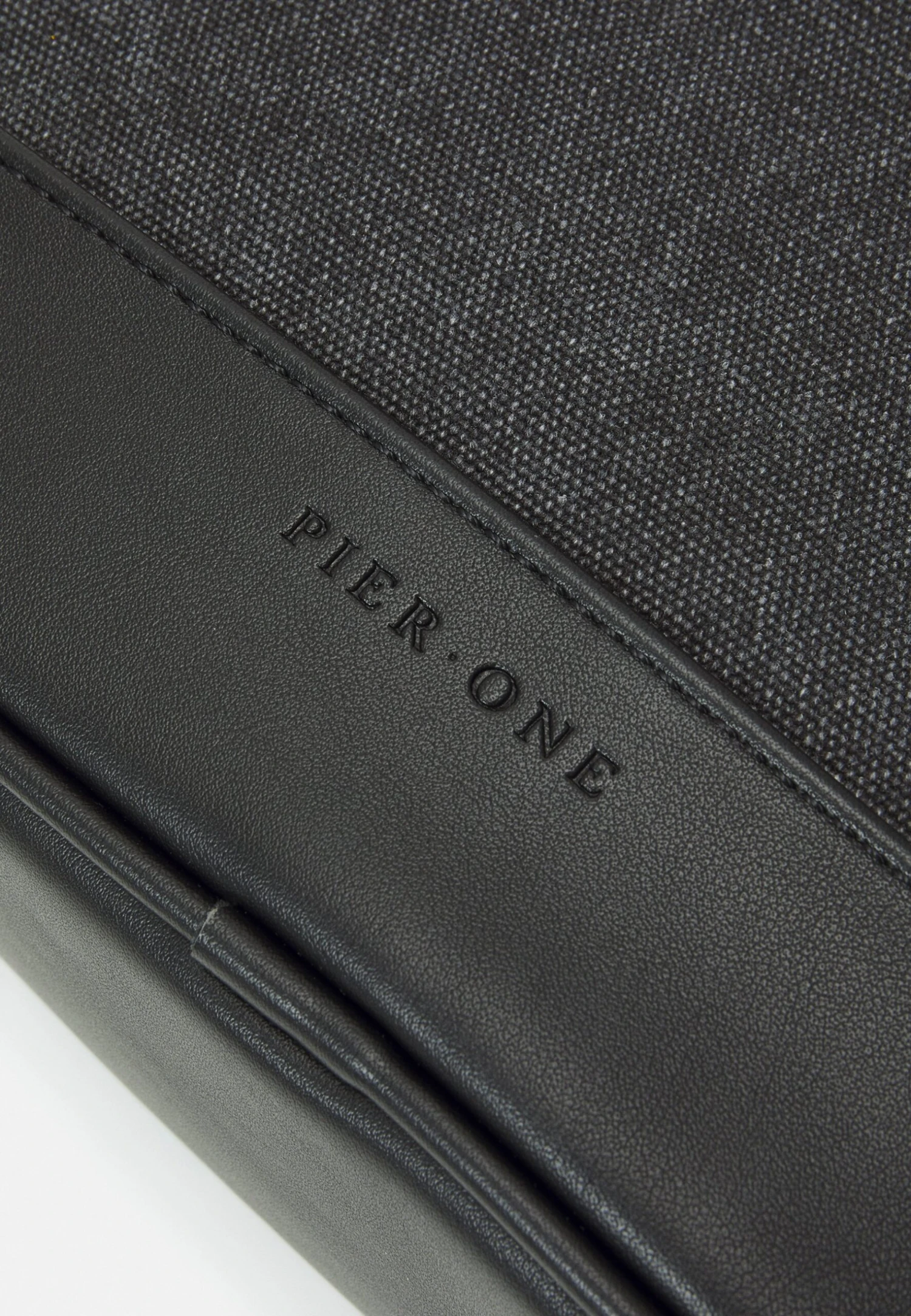 Unisex - Toilettas - Black Pier One Unisex - Toilettas - Black -Pier One Schoenen Winkel 05d508e36bb14f79b1a50f5dfb5612b7 scaled