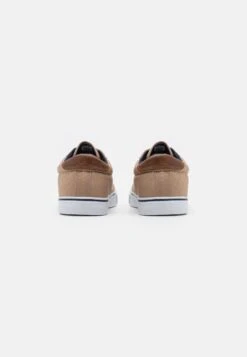 Pier One Unisex - Sneakers Laag - Brown 4 Pier One Unisex - Sneakers Laag - Brown -Pier One Schoenen Winkel 0667ac52398a4cb28ca9239f7e349af9
