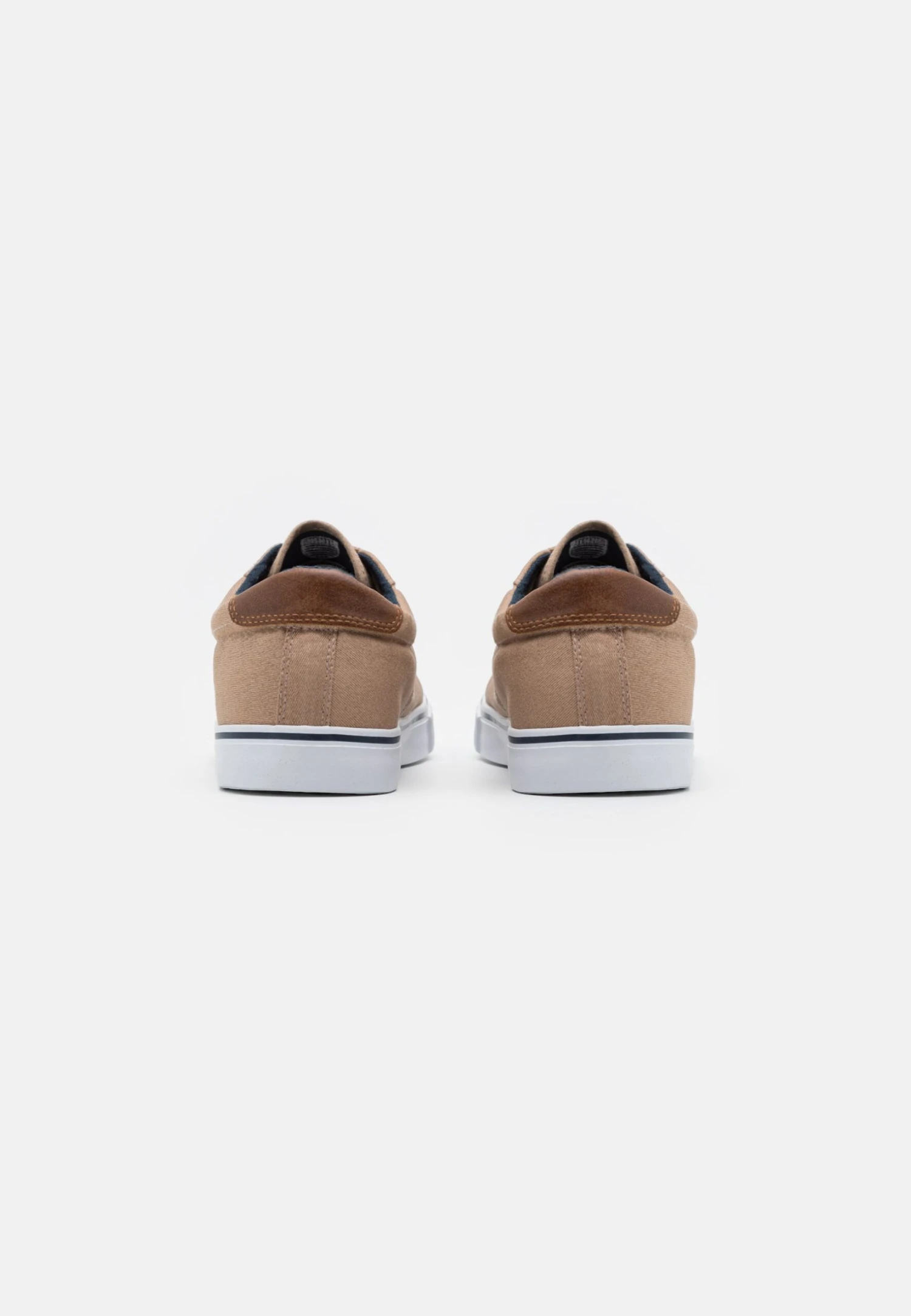 Unisex - Sneakers Laag - Brown Pier One Unisex - Sneakers Laag - Brown -Pier One Schoenen Winkel 0667ac52398a4cb28ca9239f7e349af9 scaled