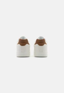 Pier One Sneakers Laag - White -Pier One Schoenen Winkel 0d68a4c32b96494b83f0888dc073cae5