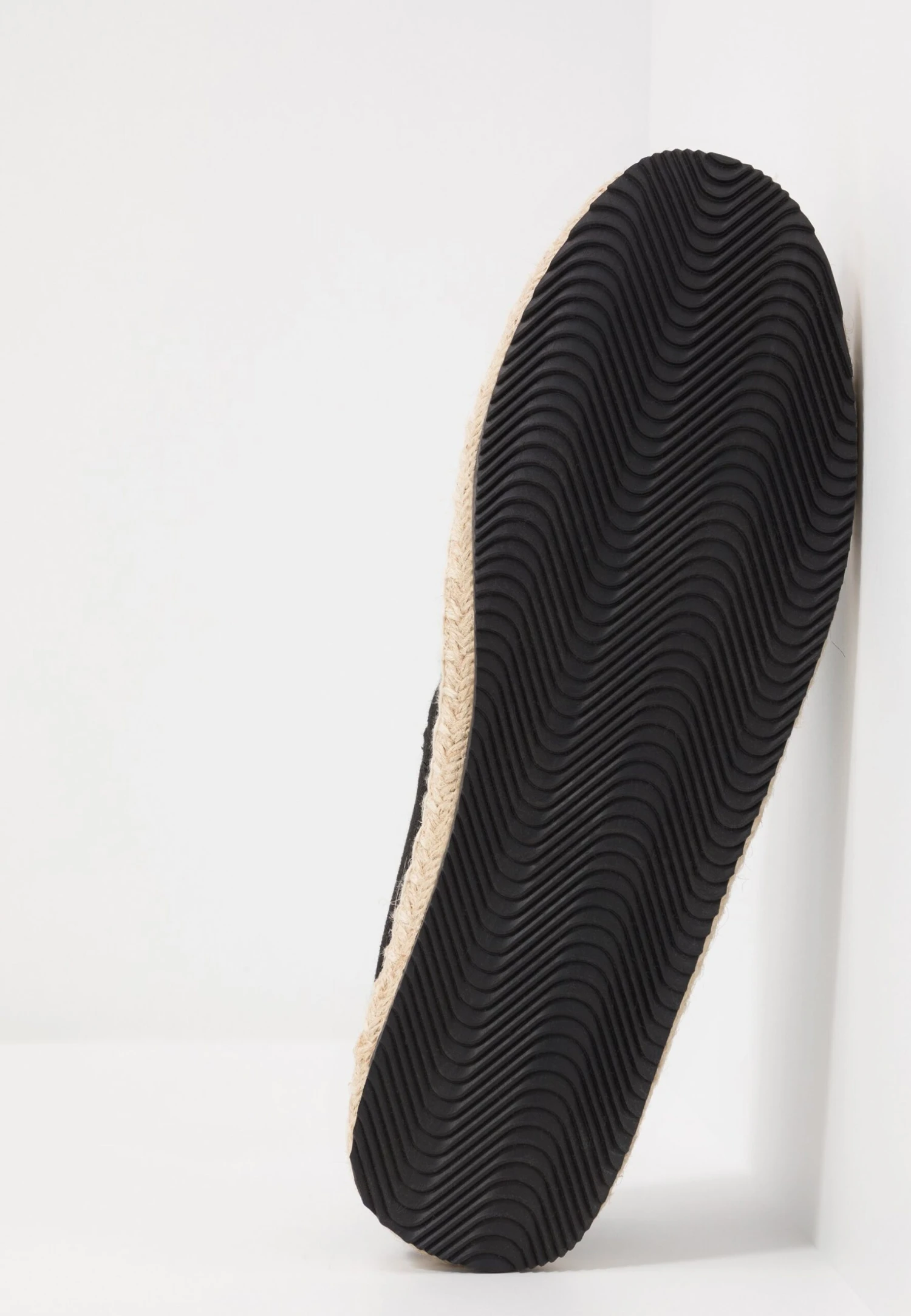 Rena Espadrille Unisex - Espadrilles - Black Pier One Rena Espadrille Unisex - Espadrilles - Black -Pier One Schoenen Winkel 1eb50808d4584488a60ebfcbb93affb1 scaled