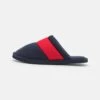 Pier One Unisex - Pantoffels - Dark Blue/Red -Pier One Schoenen Winkel 235bd992fafa4c2c861f165a2a5d1e04