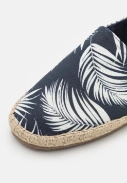 Pier One Unisex - Espadrilles - Dark Blue 7 Pier One Unisex - Espadrilles - Dark Blue -Pier One Schoenen Winkel 2434d4031c89494b93e7b492169b9010