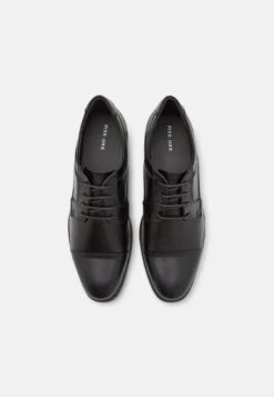Pier One Unisex - Veterschoenen - Black 5 Pier One Unisex - Veterschoenen - Black -Pier One Schoenen Winkel 2a5e56f0c8eb44968205fff40ce6efc1
