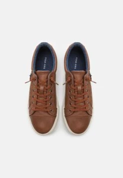 Pier One Unisex - Sneakers Laag - Cognac -Pier One Schoenen Winkel 3d1f3808291849ed8f04a77a9118f1ad