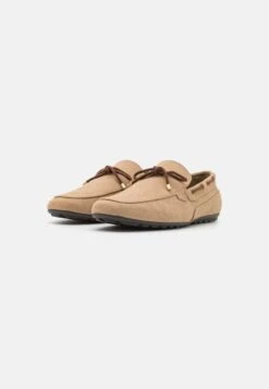 Pier One Unisex - Instappers - Beige -Pier One Schoenen Winkel 42bce2fa80bf46f58f488e73c0da7a82