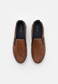 Pier One Unisex - Sneakers Laag - Cognac 5 Pier One Unisex - Sneakers Laag - Cognac -Pier One Schoenen Winkel 460ddb3d844e4278af49e76064f51088