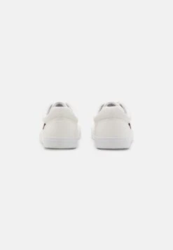 Pier One Unisex - Sneakers Laag - White -Pier One Schoenen Winkel 4875ff60289d451696f32d2c44634d4c