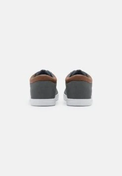Pier One Unisex - Sneakers Laag - Grey 4 Pier One Unisex - Sneakers Laag - Grey -Pier One Schoenen Winkel 4b65cf34cf5e47c0a6efdc07f3d8fa53