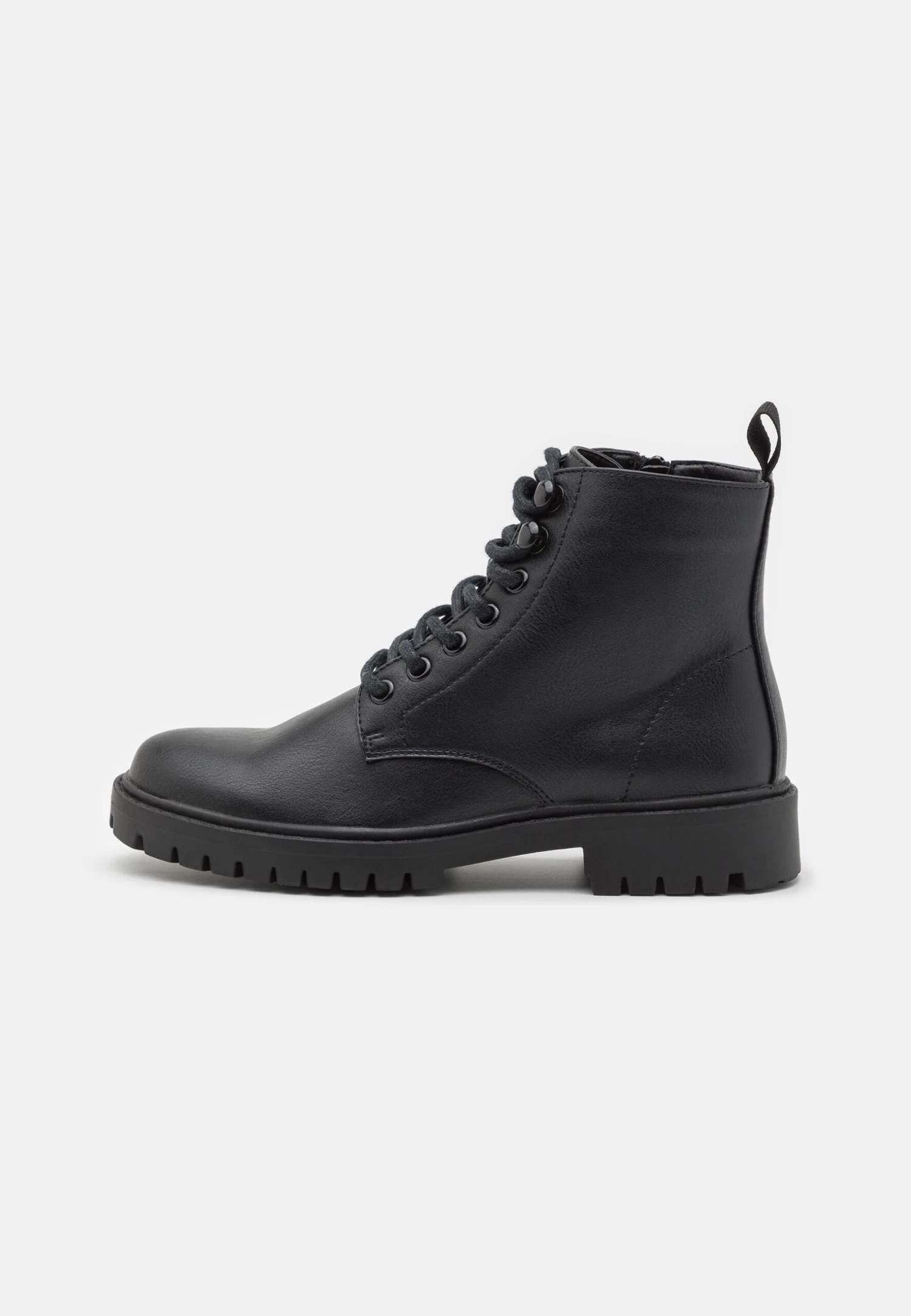 Unisex - Veterboots - Black Pier One Unisex - Veterboots - Black -Pier One Schoenen Winkel 4ee21c2d56bc47eeaf59b6aa753addd3 scaled