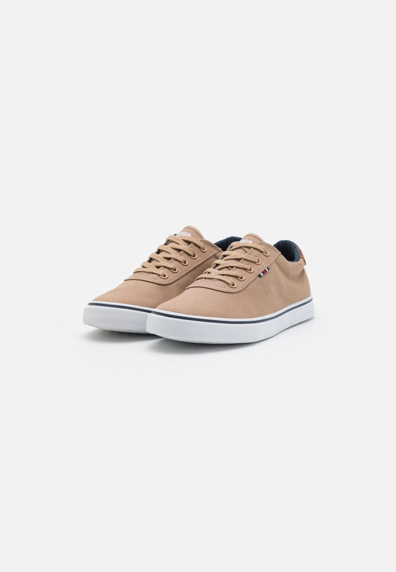 Unisex - Sneakers Laag - Brown Pier One Unisex - Sneakers Laag - Brown -Pier One Schoenen Winkel 5d3fef7c066646d480076a17e52ca93b scaled