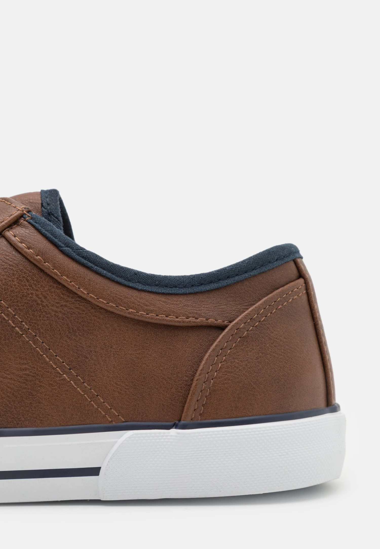 Unisex - Sneakers Laag - 708 Pier One Unisex - Sneakers Laag - 708 -Pier One Schoenen Winkel 6cb9961057c1485da074209b854ade4a scaled