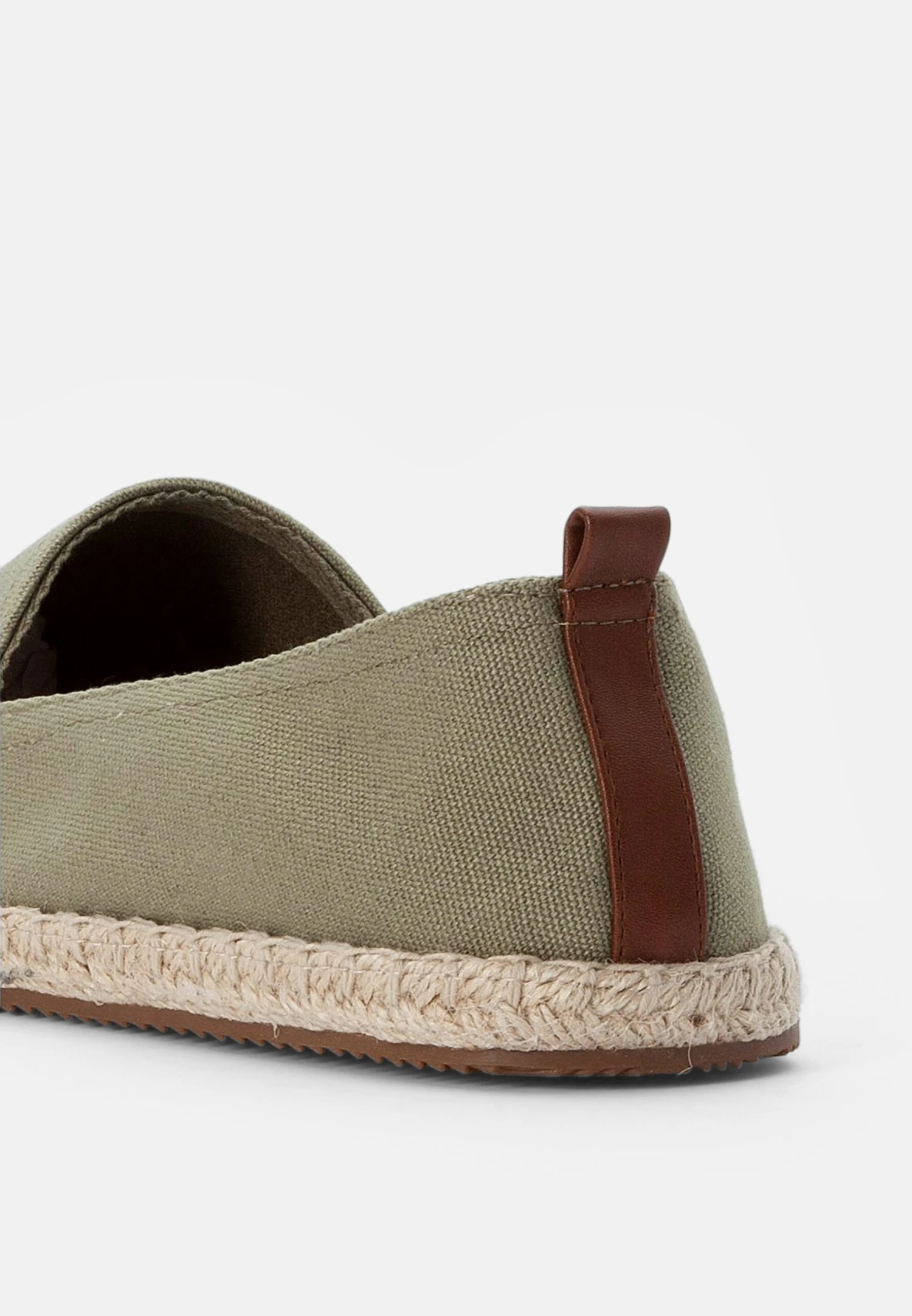 Rena Espadrille Unisex - Espadrilles - Olive Pier One Rena Espadrille Unisex - Espadrilles - Olive -Pier One Schoenen Winkel 8b1ef3dce9d344a08d816af96a53324d scaled