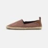 Pier One Unisex - Espadrilles - Brown -Pier One Schoenen Winkel 8e9960290e0247f99a7bd35b0da35d9e