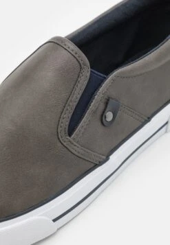 Pier One Unisex - Sneakers Laag - Grey 7 Pier One Unisex - Sneakers Laag - Grey -Pier One Schoenen Winkel 8f4c3bab60a8427abbcea954eebfdf86