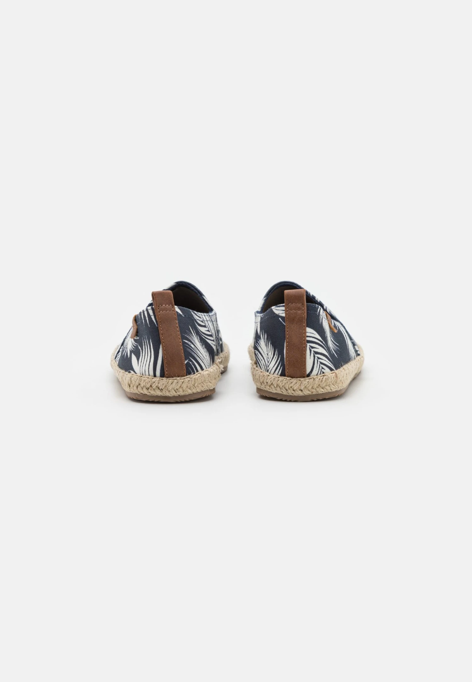 Unisex - Espadrilles - Dark Blue Pier One Unisex - Espadrilles - Dark Blue -Pier One Schoenen Winkel 9b8c3f0d49914203ae6f4575b4b50993 scaled