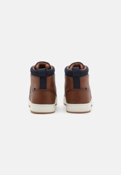 Pier One Sneakers Hoog - Cognac 4 Pier One Sneakers Hoog - Cognac -Pier One Schoenen Winkel a28c1348464d47d5b797e2745a059280