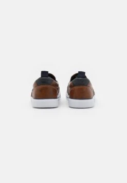 Pier One Unisex - Sneakers Laag - Cognac 4 Pier One Unisex - Sneakers Laag - Cognac -Pier One Schoenen Winkel a5827ba272184322a5f334dbbc2389e8