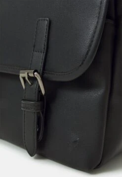 Pier One Unisex - Schoudertas -Black -Pier One Schoenen Winkel adbd5d8fbbd24c28a61f94af8a00c514