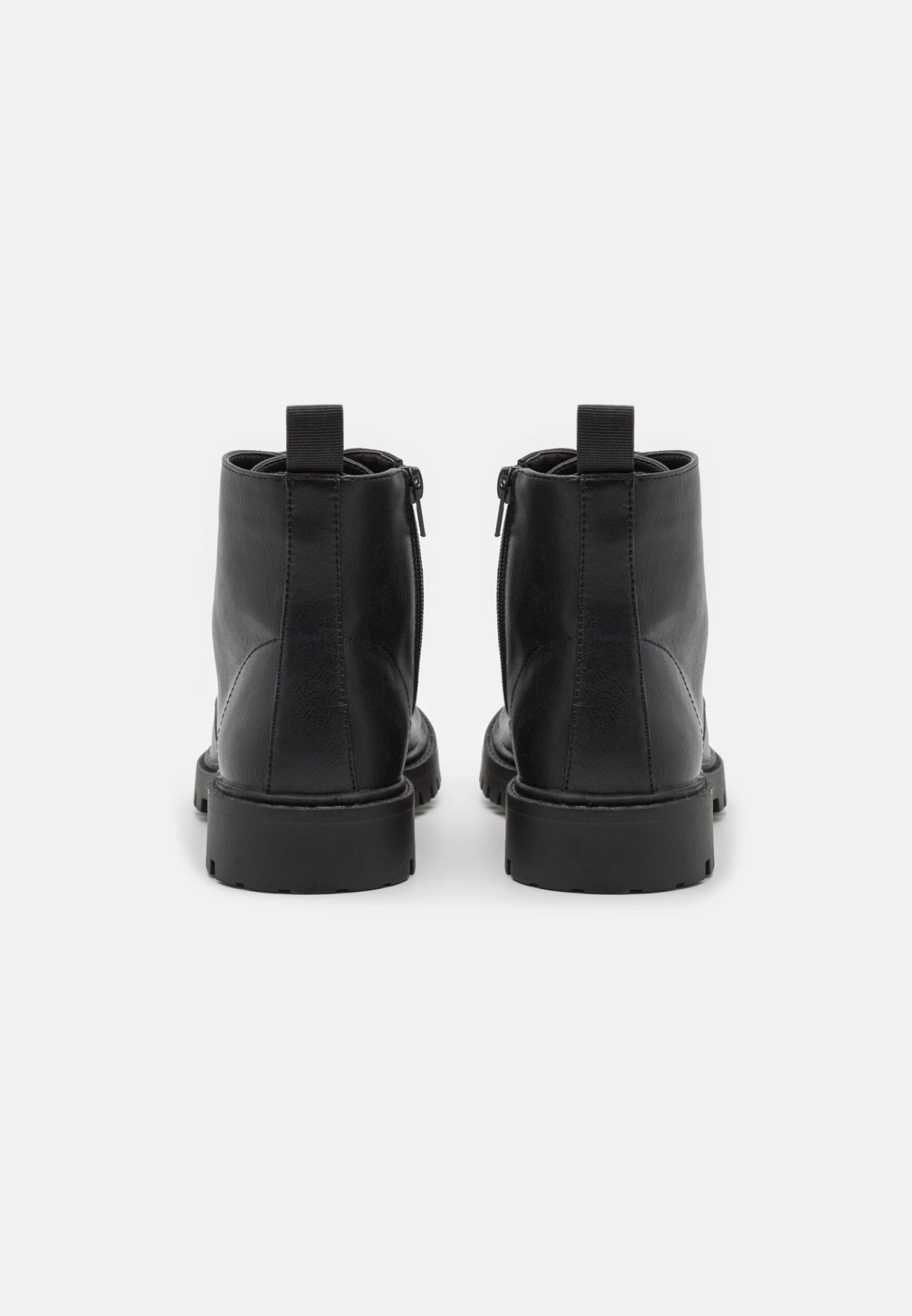 Unisex - Veterboots - Black Pier One Unisex - Veterboots - Black -Pier One Schoenen Winkel b4bba21c5c5045809f9f89fdc8738ce6 scaled