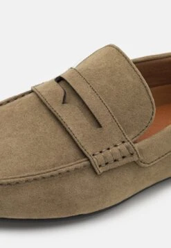 Pier One Unisex - Mocassins - Olive -Pier One Schoenen Winkel b83ce5023459458684cd77d6054024cf