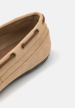 Pier One Unisex - Instappers - Beige -Pier One Schoenen Winkel b84568eee1c94db9b2bb126621057665