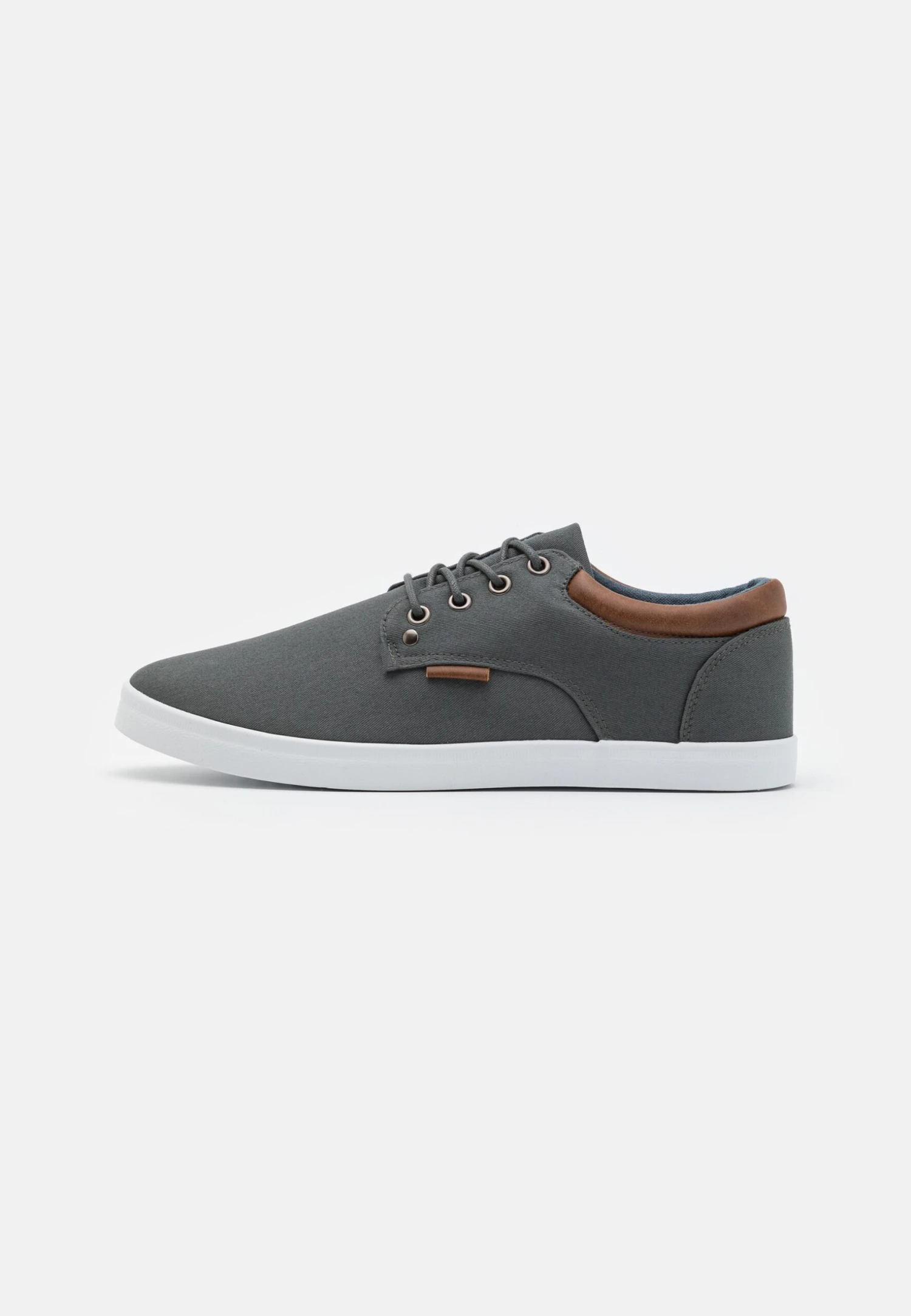 Unisex - Sneakers Laag - Grey Pier One Unisex - Sneakers Laag - Grey -Pier One Schoenen Winkel cc86d06e2b1b4093a6b997ba1b0bda84 scaled