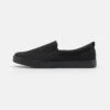 Pier One Unisex - Instappers - Black -Pier One Schoenen Winkel d388831517d042d395fc9d80f68e4aad
