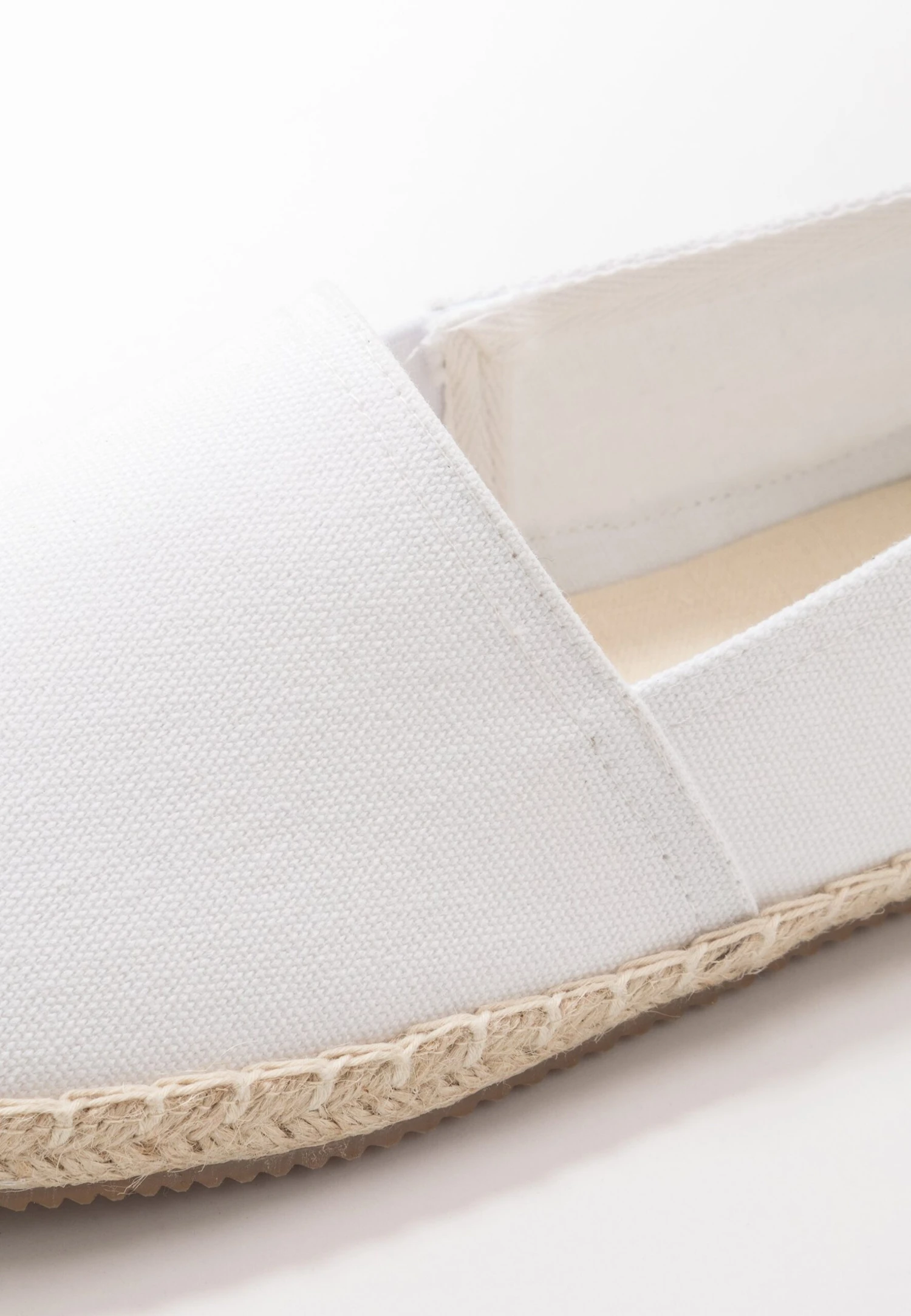 Rena Espadrille Unisex - Espadrilles - White Pier One Rena Espadrille Unisex - Espadrilles - White -Pier One Schoenen Winkel e0d22095d1484315bd44e53c8d53093e scaled