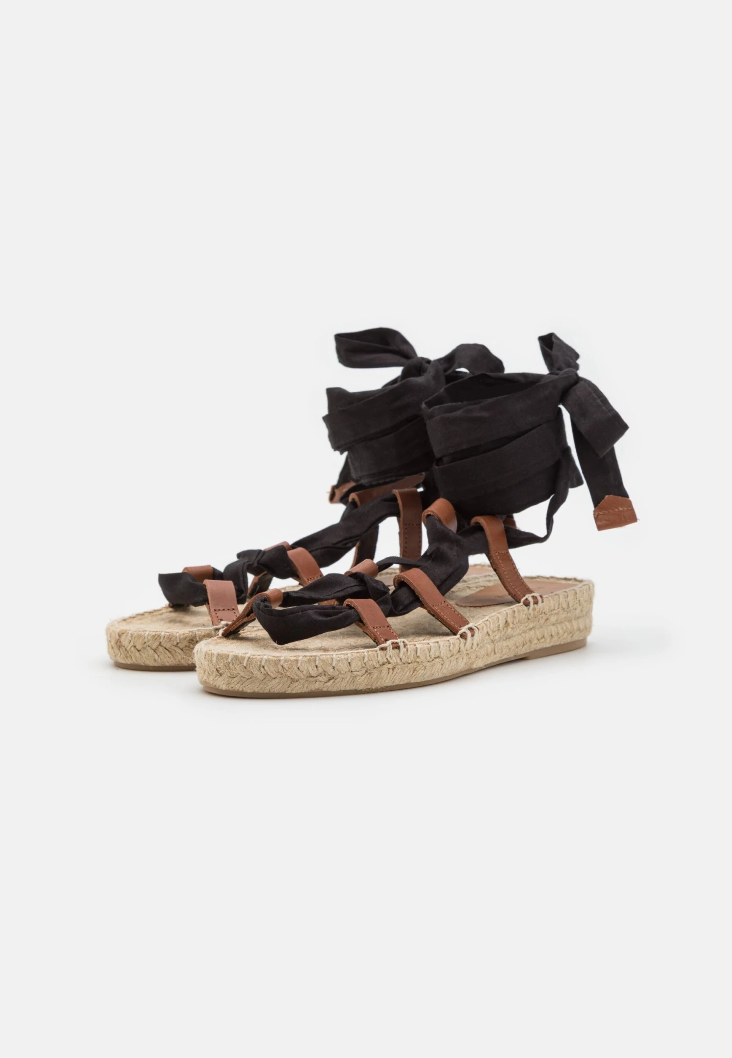 Leather - Sandalen Met Plateauzool - Black Pier One Leather - Sandalen Met Plateauzool - Black -Pier One Schoenen Winkel e4893432745b487d96a5f8d23b6bd3a5 scaled