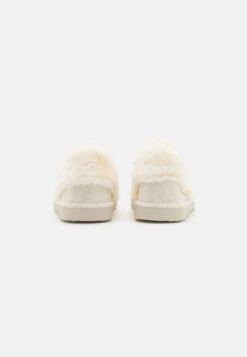 Pier One Pantoffels - White 5 Pier One Pantoffels - White -Pier One Schoenen Winkel e95c473c042849e39cad888ba96babb2