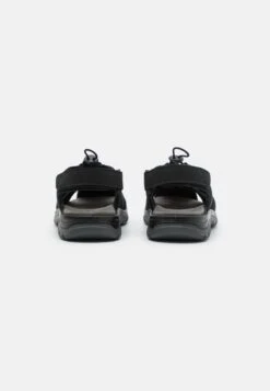 Pier One Leather - Outdoorsandalen - Black -Pier One Schoenen Winkel f1e40d4d3ff349cc823e8e096bd7fd9e