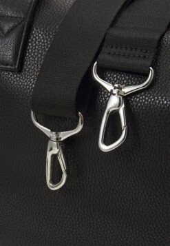 Pier One Unisex - Weekendtas - Black -Pier One Schoenen Winkel f897dbe16f394747bbcb912b9902dfc5