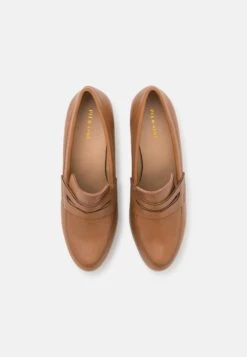 Pier One Leather- Klassieke Pumps - Cognac 7 Pier One Leather- Klassieke Pumps - Cognac -Pier One Schoenen Winkel fcd2bc864a5344e7bcbe7e3ab8a6374e